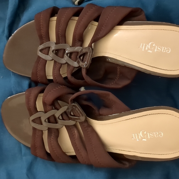 High heel sandals by East 5th. Very comfortable to wear size 9 and 1/2 - Picture 5 of 6